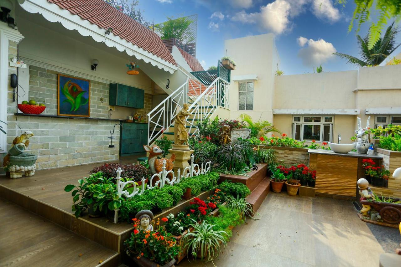 Bed and Breakfast Terrace Gardens à Bangalore Extérieur photo