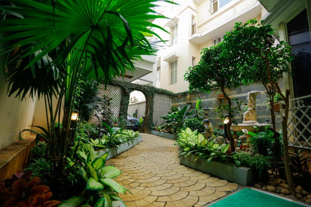 Bed and Breakfast Terrace Gardens à Bangalore Extérieur photo