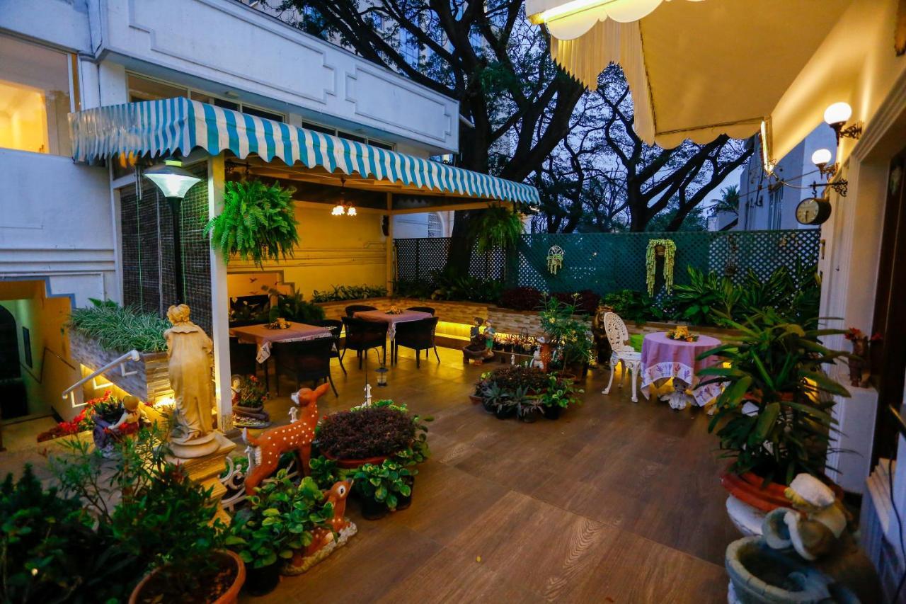 Bed and Breakfast Terrace Gardens à Bangalore Extérieur photo